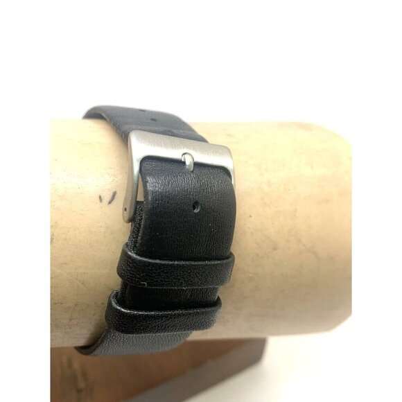 Lexon Takashi Kato Tao Unisex Watch Quartz Silver Dial Black Leather Band 36mm - Picture 9 of 13